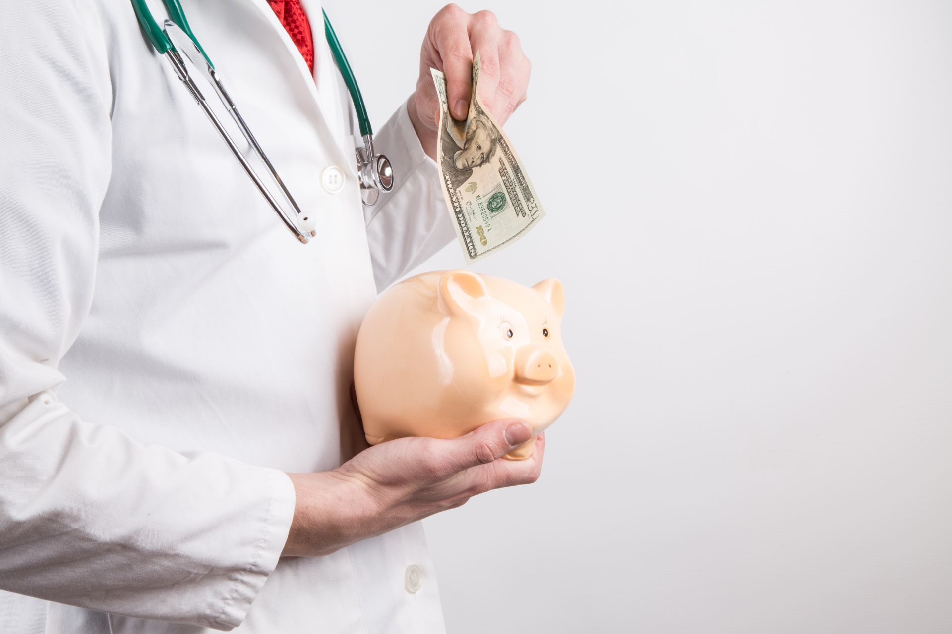 Doctor-taking-money-medicaid-fraud-case
